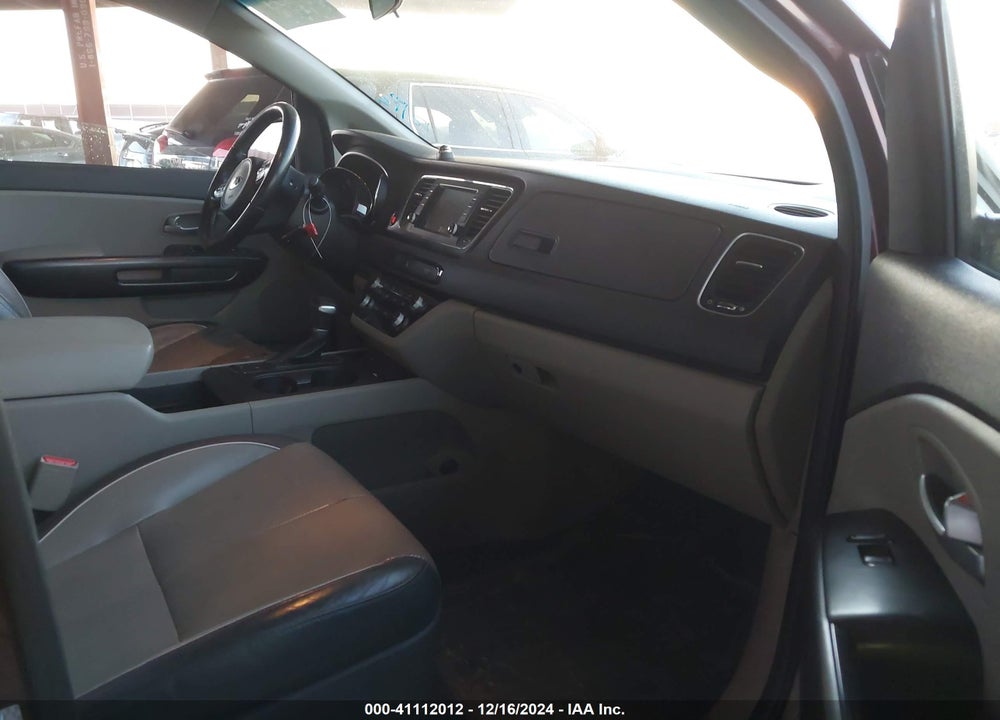 2017 KIA SEDONA LX VIN: KNDMB5C10H6315094