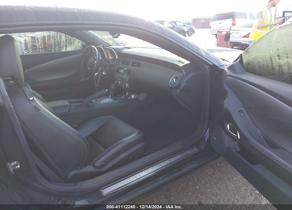 2011 CHEVROLET CAMARO VIN: 2G1FK1EJ8B9128080