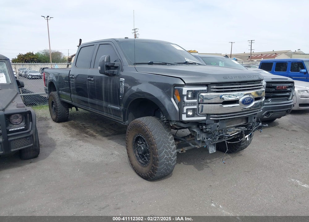 2017 FORD F-350 LARIAT VIN: 1FT8W3BT5HEF38637