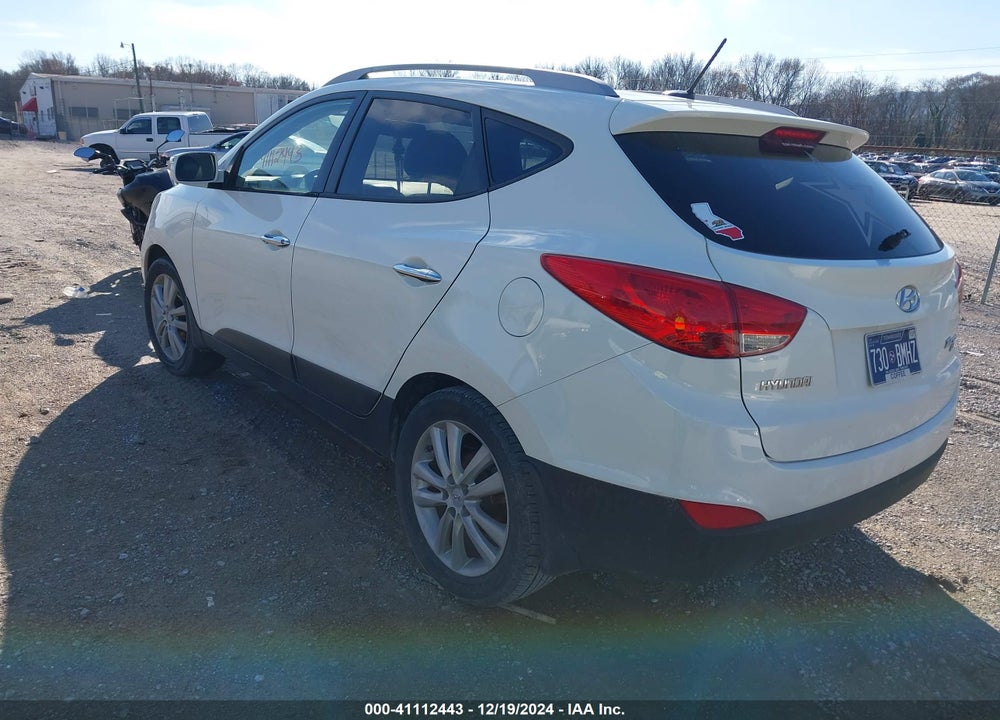 2010 HYUNDAI TUCSON LIMITED VIN: KM8JU3AC0AU074947