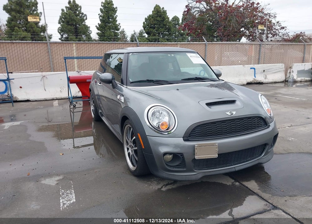 2008 MINI COOPER S VIN: WMWMF73568TT89119