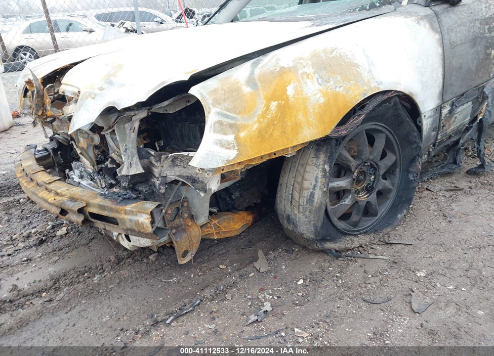2005 KIA AMANTI VIN: KNALD124X55057899
