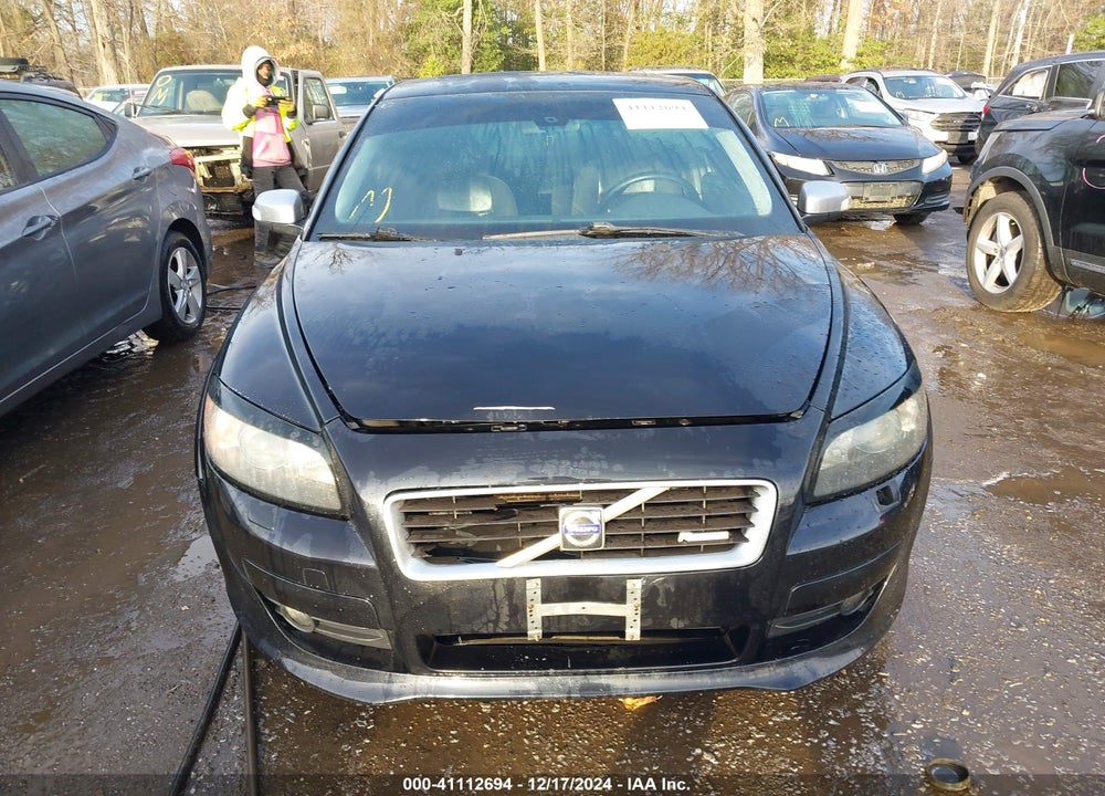2010 VOLVO C30 T5/T5 R-DESIGN VIN: YV1672MK8A2174069