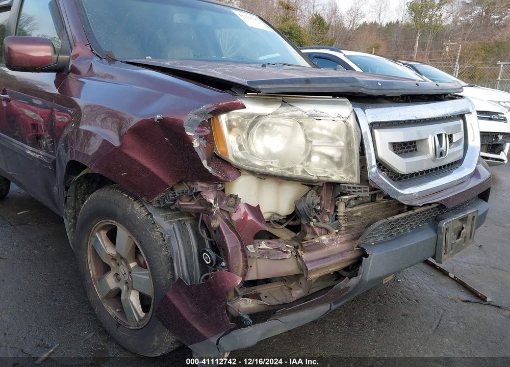 2011 HONDA PILOT EX-L VIN: 5FNYF4H51BB008718