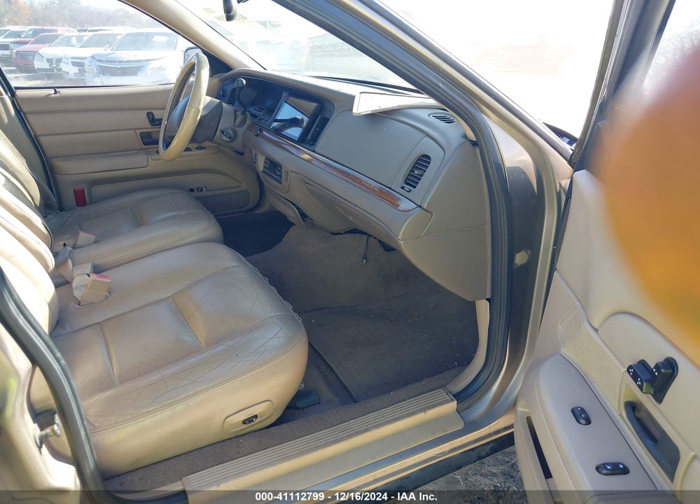 2003 FORD CROWN VICTORIA LX VIN: 2FAFP74W33X146854