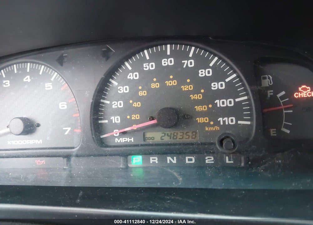 2002 TOYOTA 4RUNNER SR5 V6 VIN: JT3GN86R720248368