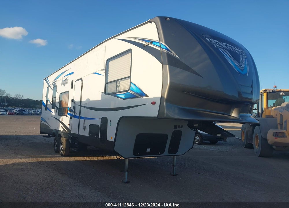 2017 FOREST RIVER VENGEANCE TRAVEL TRAILER VIN: 4X4FVGF23HY209527