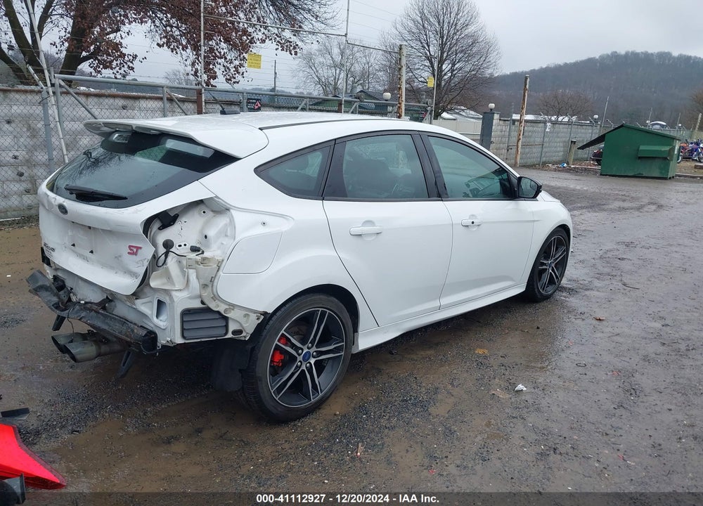 2016 FORD FOCUS ST VIN: 1FADP3L96GL207662
