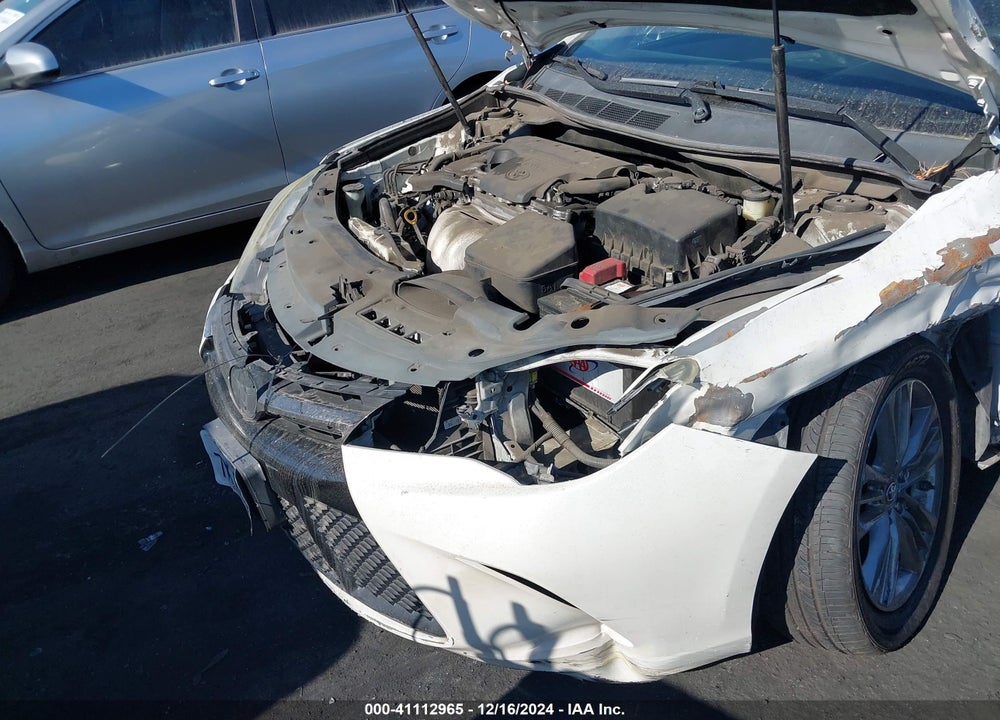 2015 TOYOTA CAMRY SE VIN: 4T1BF1FK7FU038019