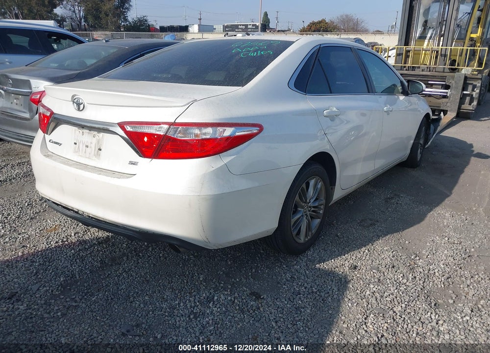 2015 TOYOTA CAMRY SE VIN: 4T1BF1FK7FU038019