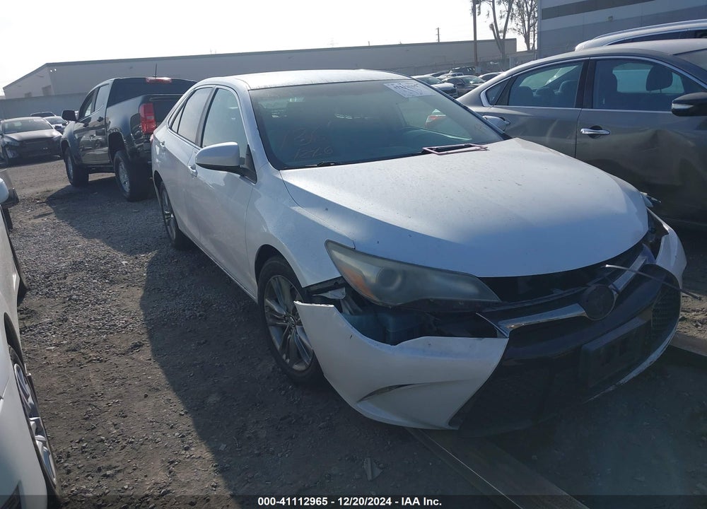 2015 TOYOTA CAMRY SE VIN: 4T1BF1FK7FU038019