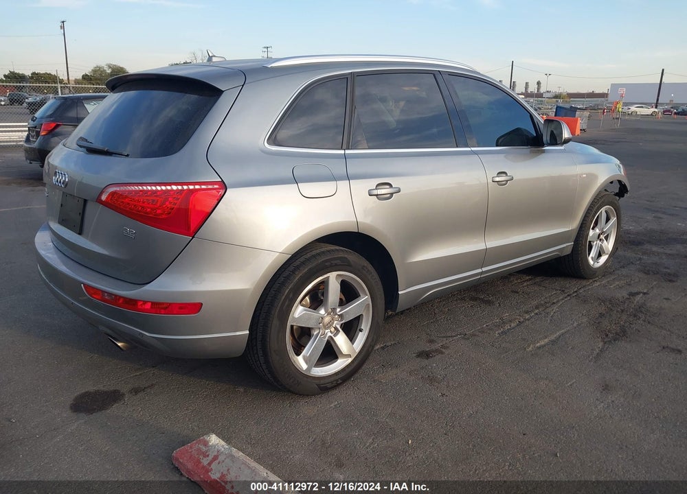 2009 AUDI Q5 3.2 PREMIUM VIN: WA1KK78R59A038677