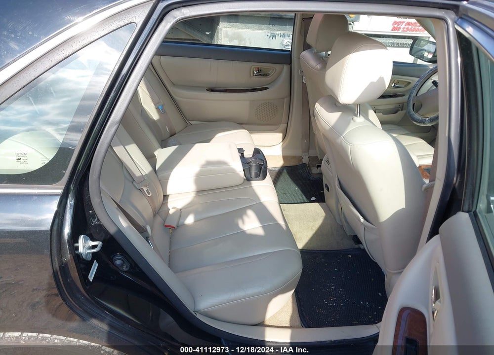 2000 TOYOTA AVALON XLS VIN: 4T1BF28B3YU092309