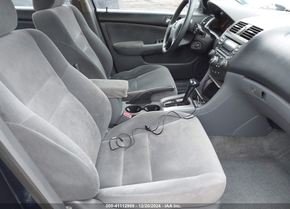 2005 HONDA ACCORD 2.4 EX VIN: 1HGCM56765A090759