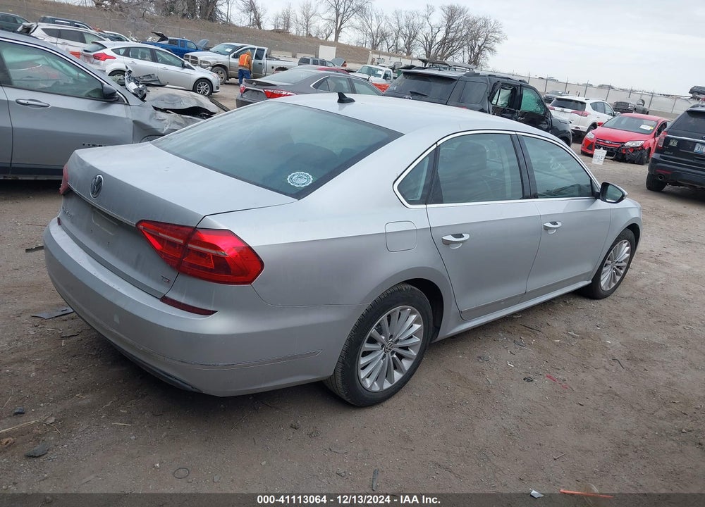 2016 VOLKSWAGEN PASSAT VIN: 1VWBT7A31GC023780