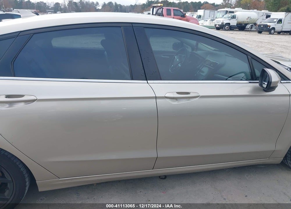 2019 FORD FUSION VIN: 3FA6P0HD3KR249415