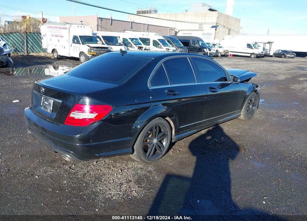 2012 MERCEDES-BENZ C 300 VIN: WDDGF8BB0CF861633