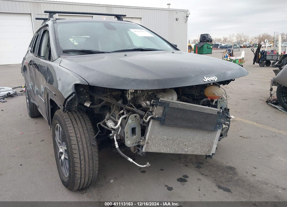 2018 JEEP COMPASS LATITUDE 4X4 VIN: 3C4NJDBB5JT484163