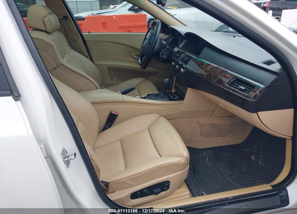 2006 BMW 530XIT VIN: WBANN73526CN00866