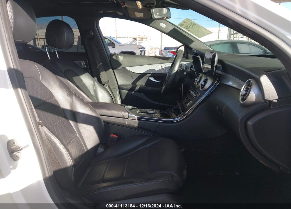 2021 MERCEDES-BENZ C 300 SEDAN VIN: W1KWF8DB1MR645766