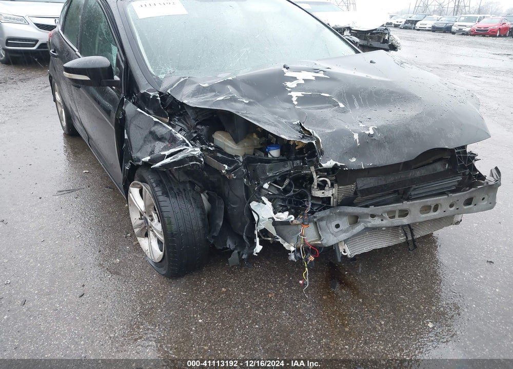 2014 FORD FOCUS SE VIN: 1FADP3K2XEL457343