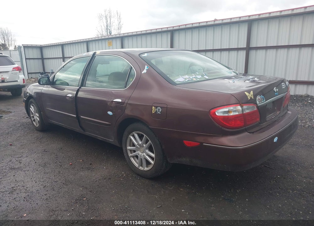 2000 INFINITI I30 LUXURY/TOURING VIN: JNKCA31A2YT122838