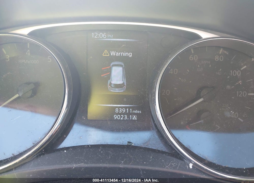 2014 NISSAN ROGUE S VIN: 5N1AT2MT5EC825027