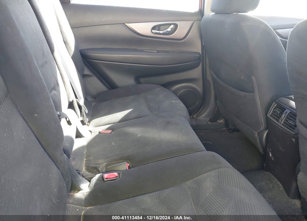 2014 NISSAN ROGUE S VIN: 5N1AT2MT5EC825027