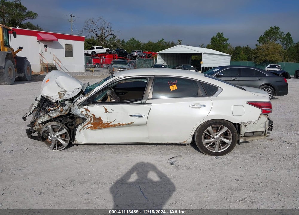 2015 NISSAN ALTIMA VIN: 1N4AL3AP5FN877612