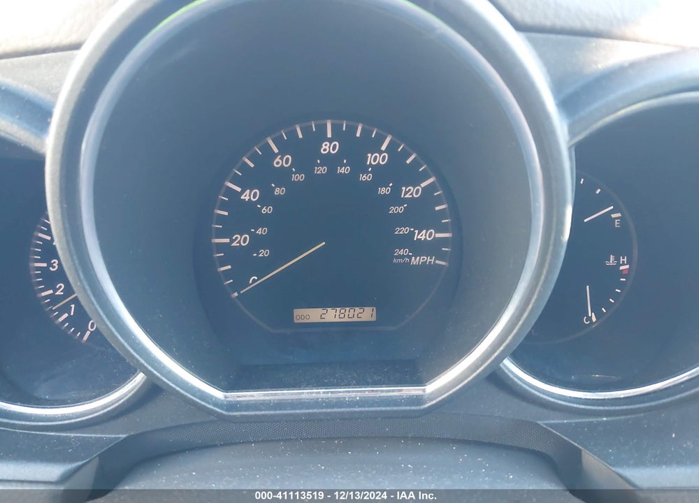 2005 LEXUS RX 330 VIN: 2T2HA31U45C051688