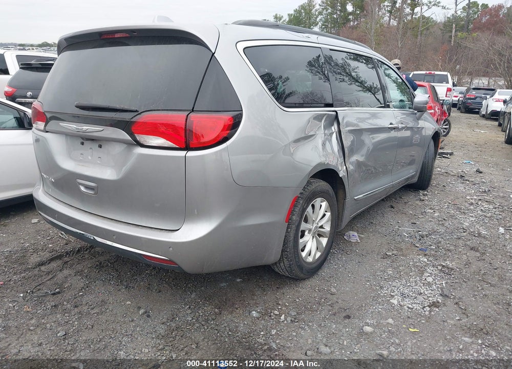 2017 CHRYSLER PACIFICA TOURING L VIN: 2C4RC1BG9HR593521