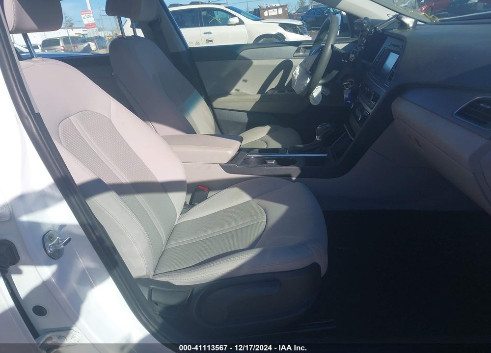 2017 HYUNDAI SONATA VIN: 5NPE24AF9HH560365
