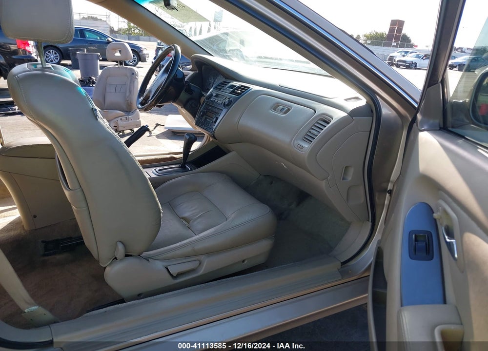 2002 HONDA ACCORD 3.0 EX VIN: 1HGCG22562A018711