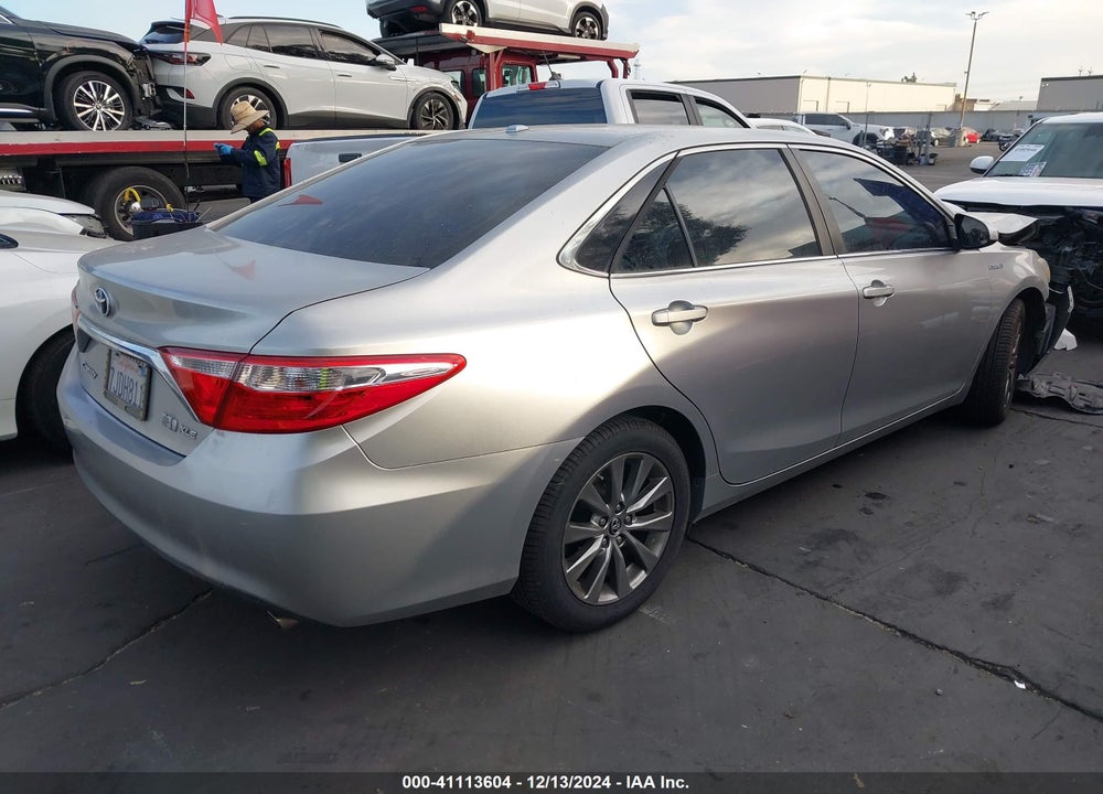 2015 TOYOTA CAMRY HYBRID XLE VIN: 4T1BD1FK8FU145621