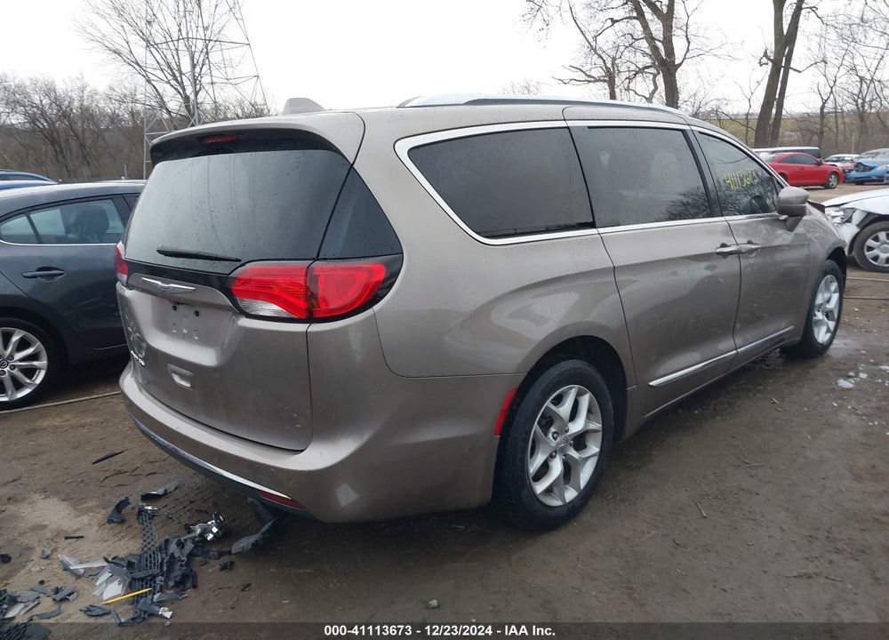 2017 CHRYSLER PACIFICA TOURING L PLUS VIN: 2C4RC1EG9HR833310