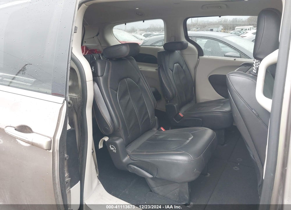 2017 CHRYSLER PACIFICA TOURING L PLUS VIN: 2C4RC1EG9HR833310