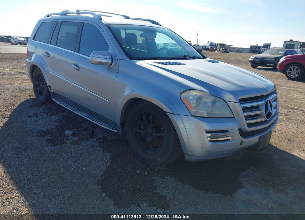 2010 MERCEDES-BENZ GL 550 4MATIC VIN: 4JGBF8GE6AA569739