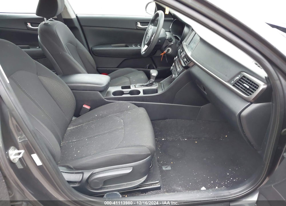 2018 KIA OPTIMA LX VIN: KNAGT4L34J5219323