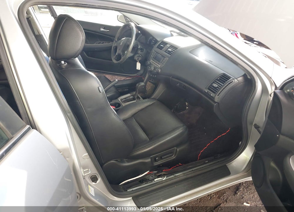2007 HONDA ACCORD 3.0 EX VIN: 1HGCM665X7A053396