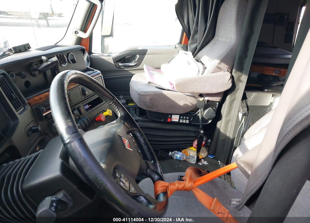 2019 INTERNATIONAL LT VIN: 3HSDZTZR8KN372200