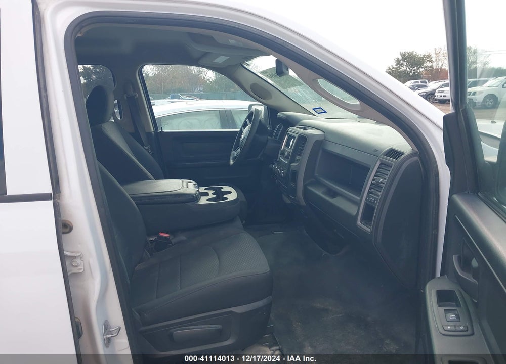 2019 RAM 1500 CLASSIC TRADESMAN 4X2 6'4 BOX VIN: 1C6RR6FG8KS603541