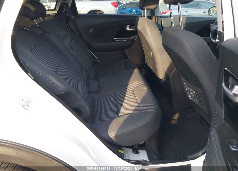 2022 KIA NIRO LXS VIN: KNDCB3LC5N5546642