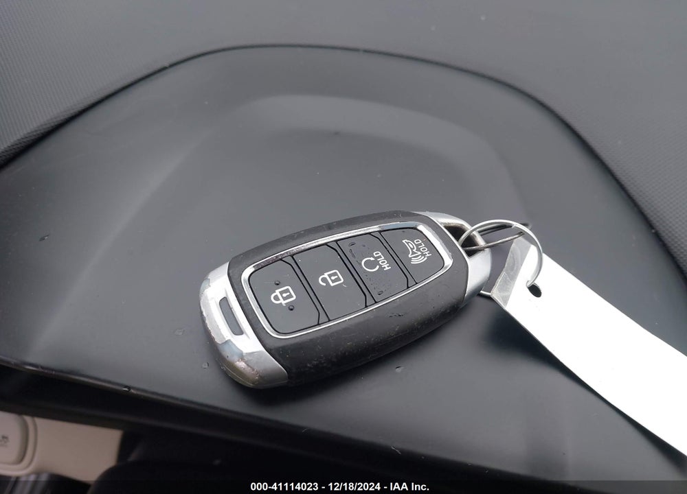 2024 HYUNDAI VENUE SEL VIN: KMHRC8A38RU284534