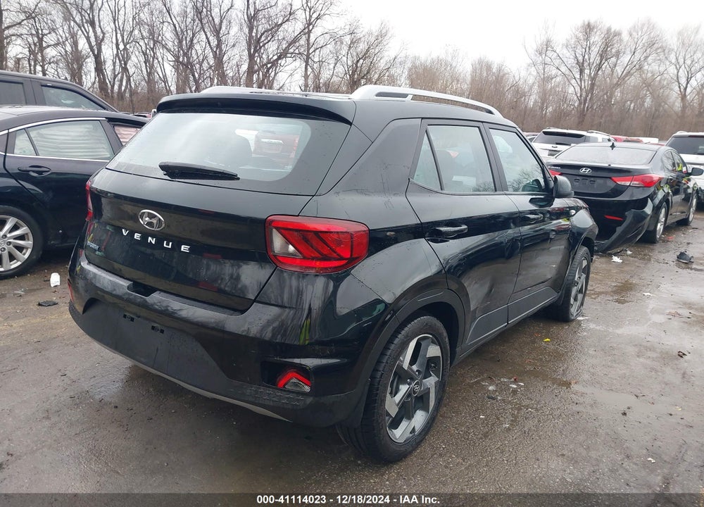 2024 HYUNDAI VENUE SEL VIN: KMHRC8A38RU284534