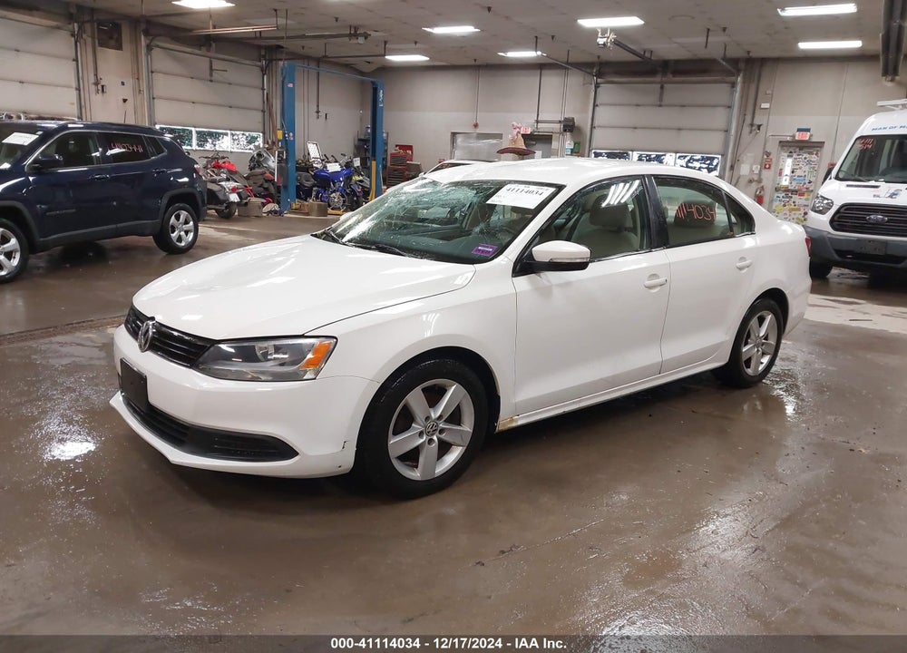2012 VOLKSWAGEN JETTA 2.0L TDI VIN: 3VW3L7AJ9CM409388