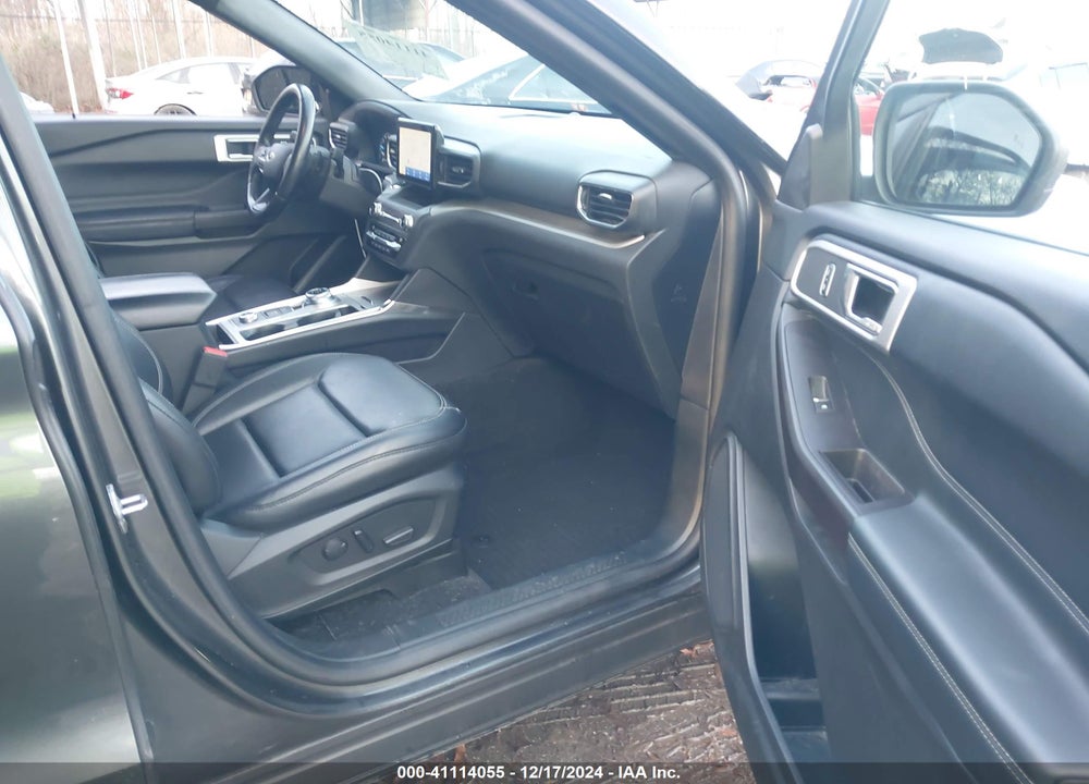 2020 FORD EXPLORER XLT VIN: 1FMSK8DH2LGA11588