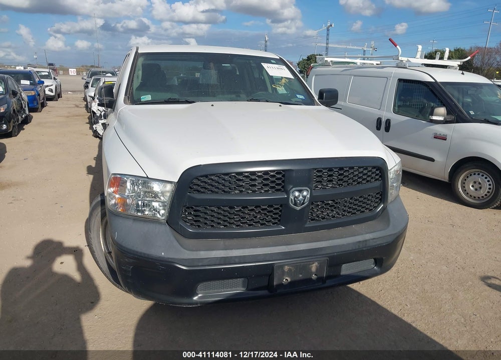 2019 RAM 1500 CLASSIC TRADESMAN 4X2 6'4 BOX VIN: 1C6RR6FG5KS581515