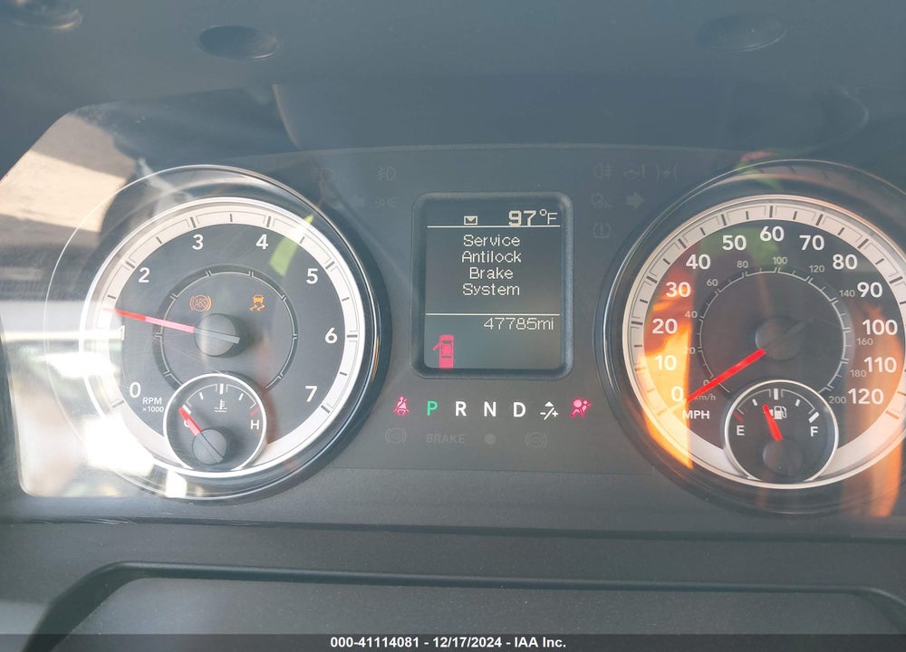 2019 RAM 1500 CLASSIC TRADESMAN 4X2 6'4 BOX VIN: 1C6RR6FG5KS581515