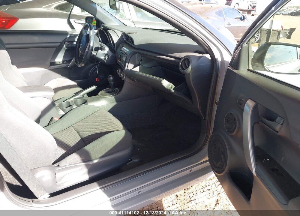 2013 SCION TC VIN: JTKJF5C77D3045832
