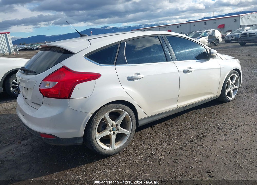 2012 FORD FOCUS TITANIUM VIN: 1FAHP3N23CL257964